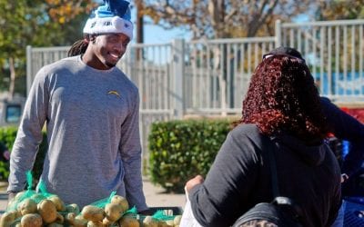 Chargers running back Melvin Gordon wants to end hunger in Orange County